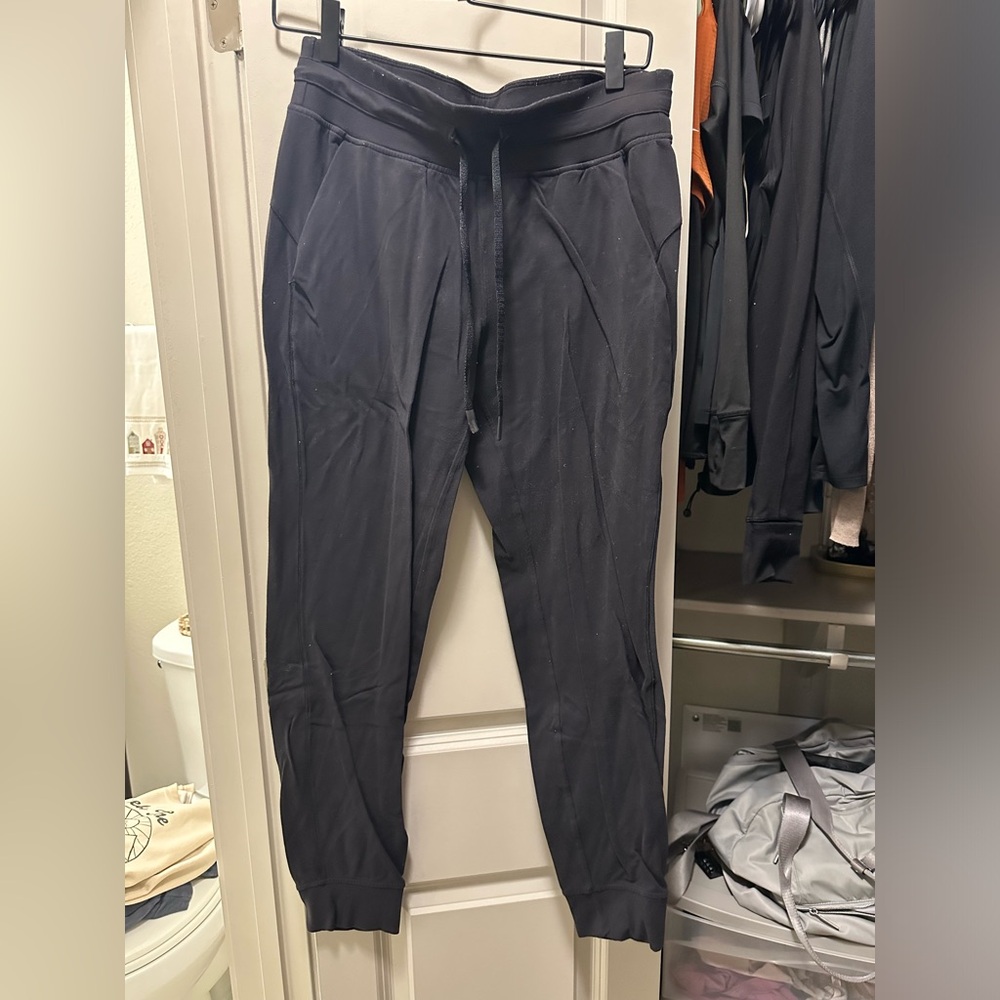 Lululemon black joggers